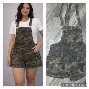 Camouflage distressed overall shorts